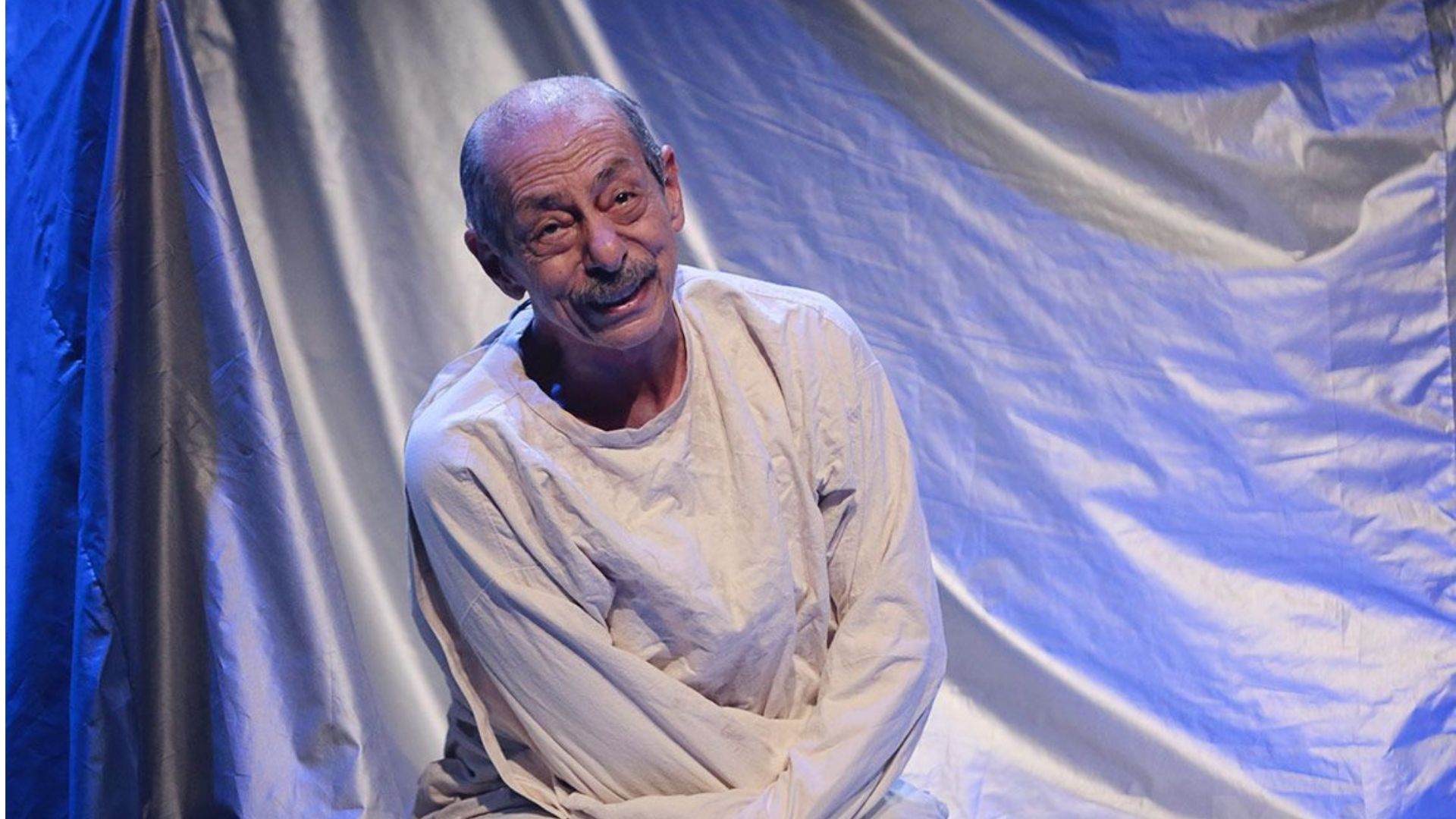 Ankara Tiyatro Bir Delinin Hatıra Defteri