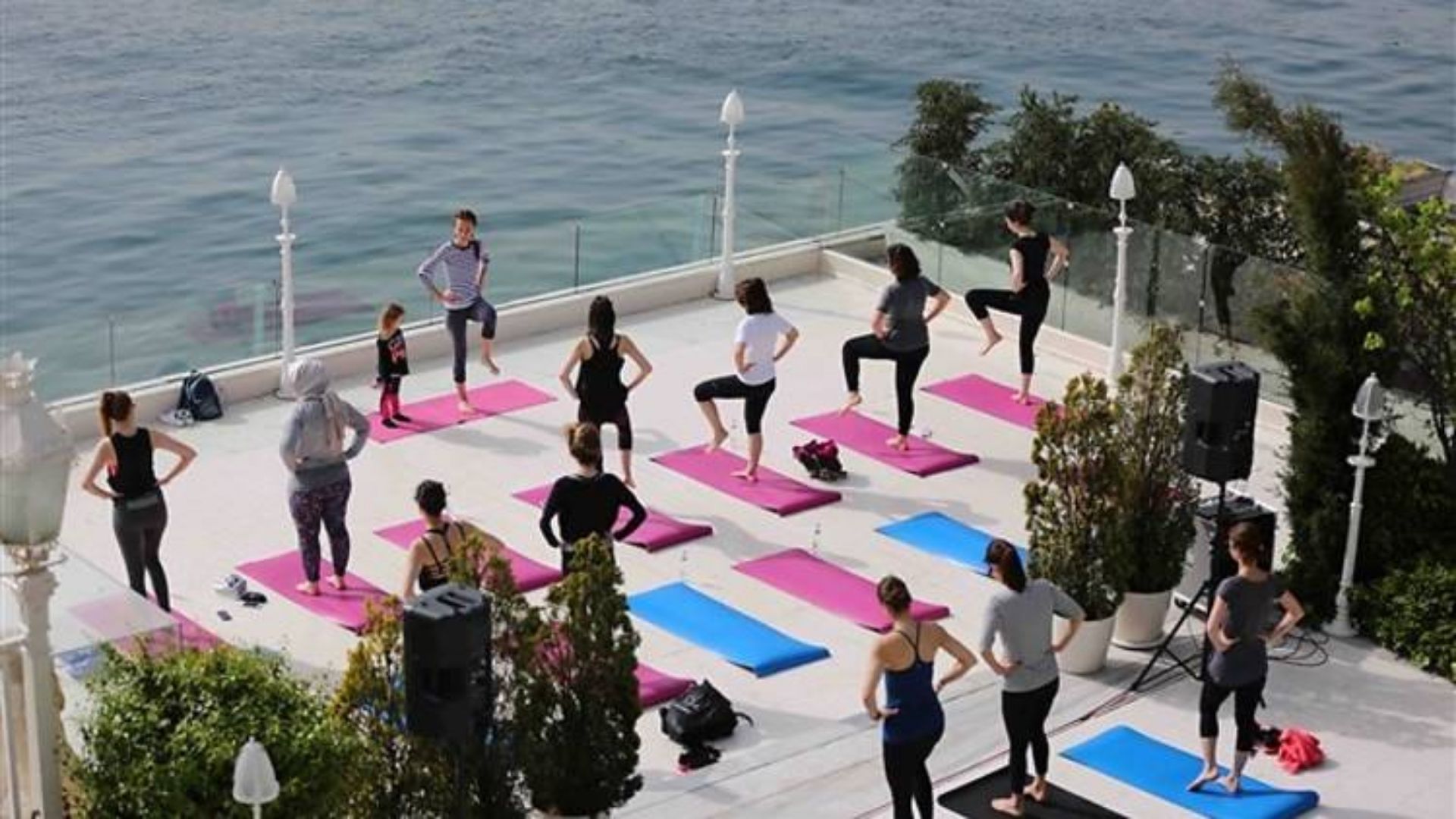 bogazda yoga burclara gore etkinlik rehberi